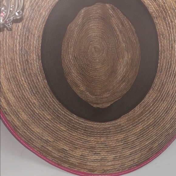 Source Unknown Straw Hat with Pink Pom Pom Trim unisex item main image 7